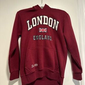 GWCC London England Sz: XS maroon embroidery Spell Out Hoodie. Union Jack flag